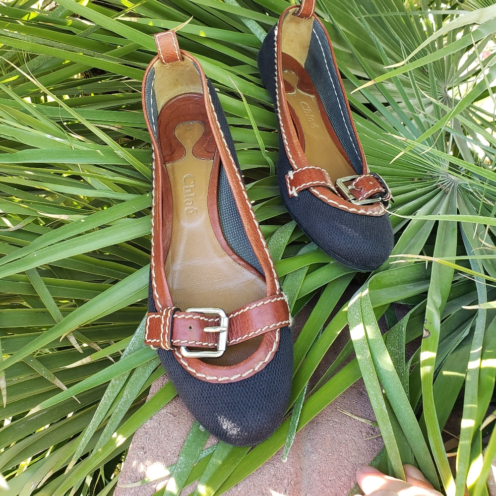 Chloe  canvas and leatehr buckle flat - Picture 3 of 11